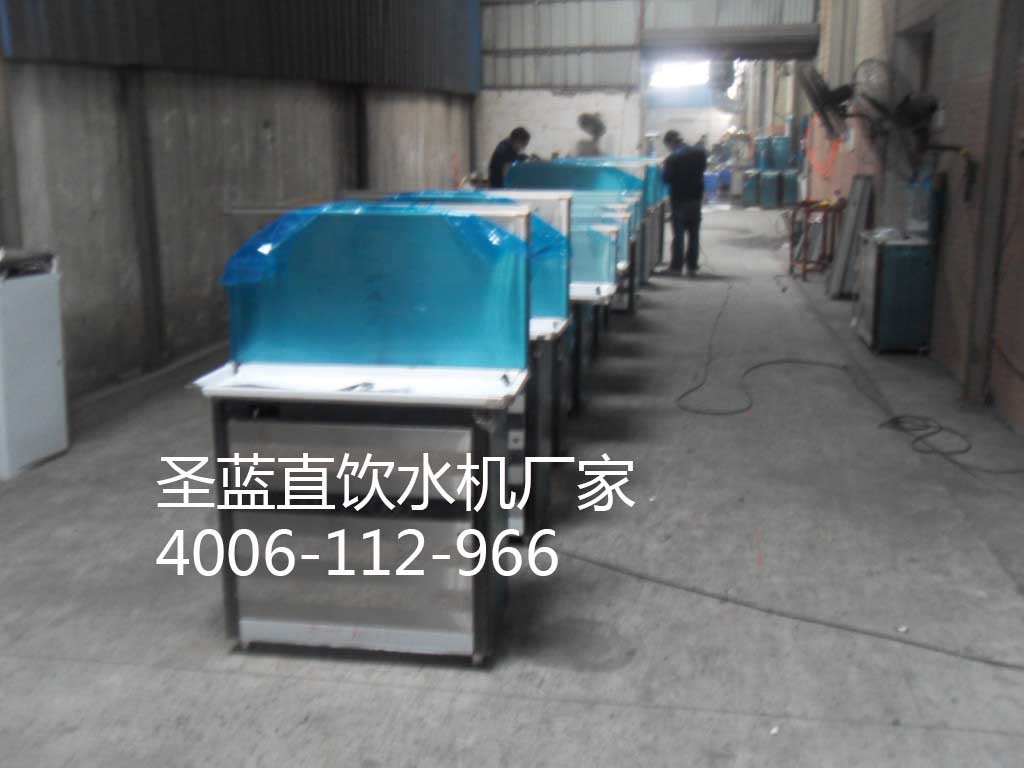  貴州又一所學校安裝了圣藍校園直飲水設備