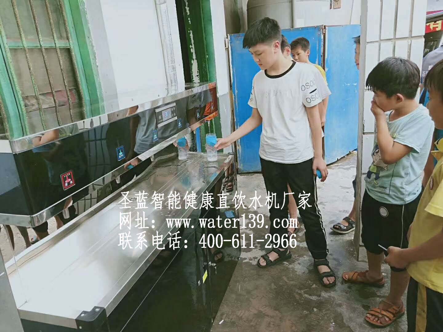 校園直飲水機(jī)清洗讓師生喝上健康安全直飲水