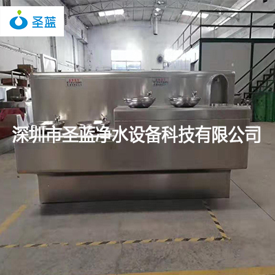 圣藍(lán)戶(hù)外直飲水臺(tái)為市民出行飲水帶來(lái)方便