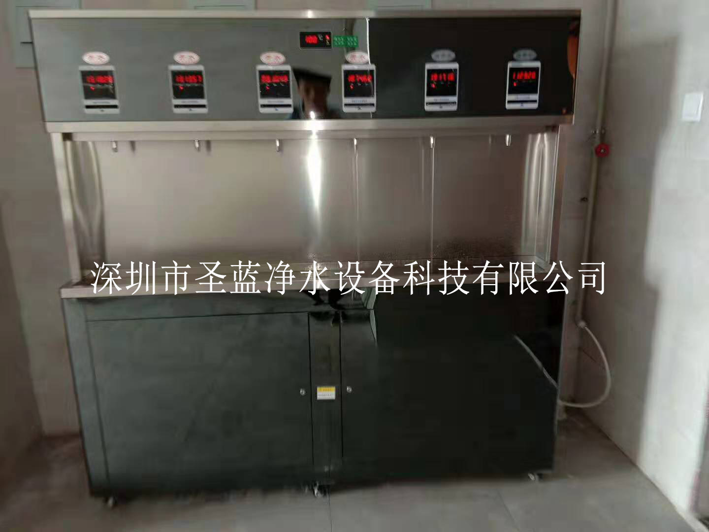 廣西智才中學(xué)又選擇安裝校園全自動溫?zé)嶂憋嬎畽C