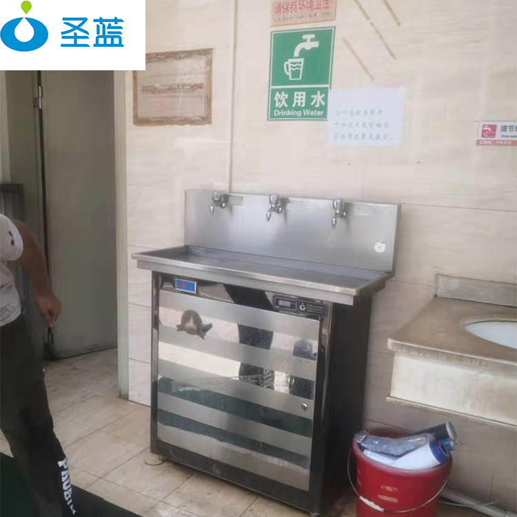 圣藍告訴您為什么工廠直飲水機出水是衛(wèi)生的